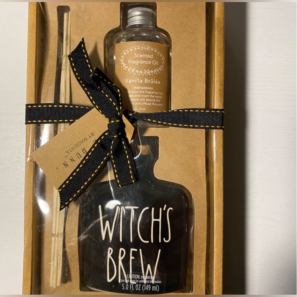 Rae Dunn Scented Reed Diffuser - Picture 5 of 7